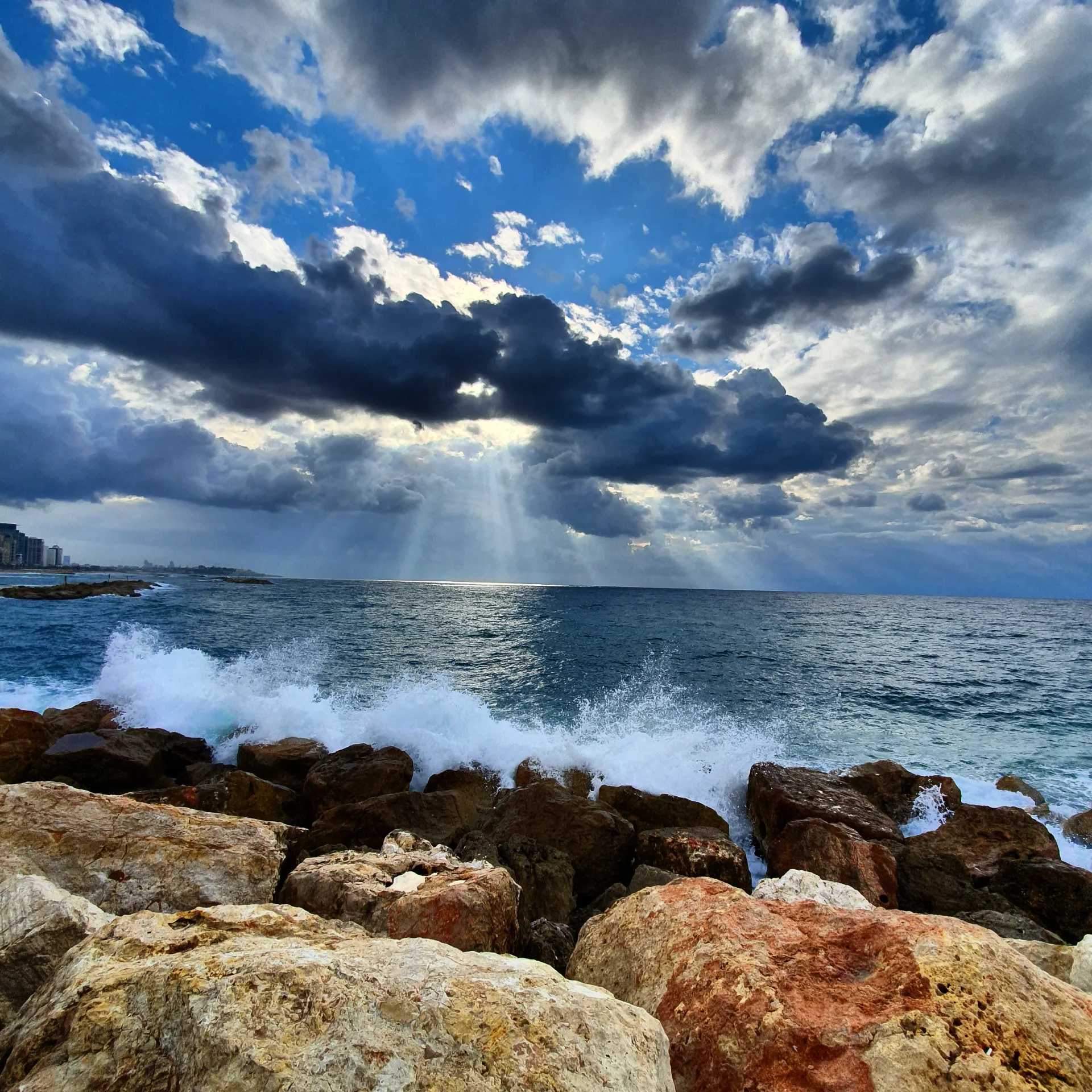 Stormlight Over the Sea